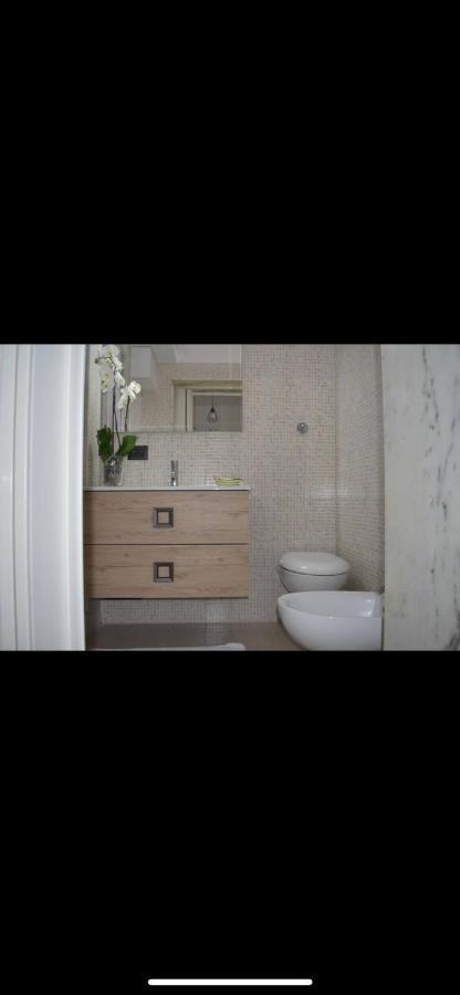 Casa Fronte Del Porto Apartment Бари Екстериор снимка